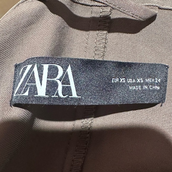 Zara Women's Khaki Trench Coat - Picture 2 of 2